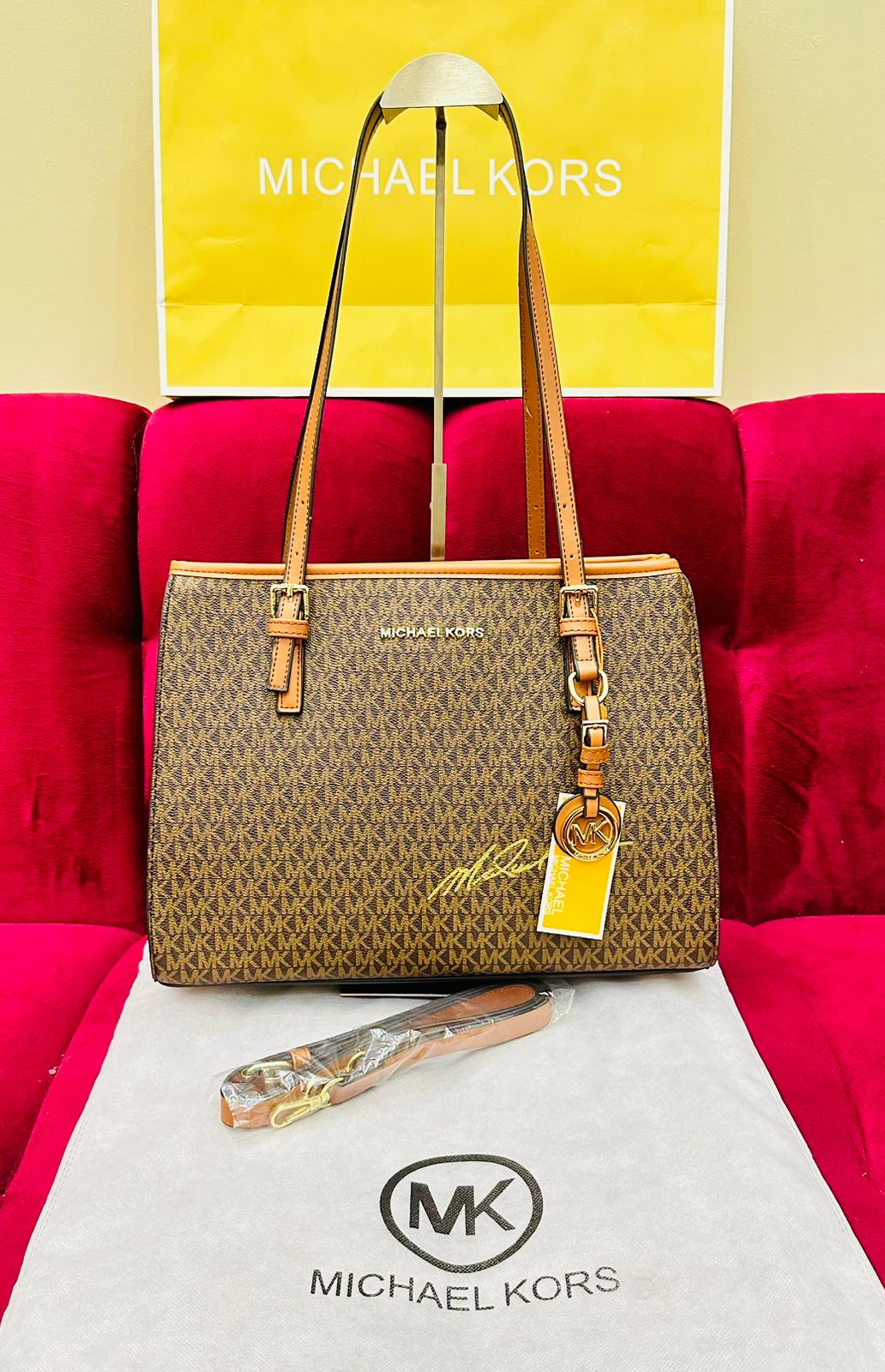 MK High quality New stock available With brand dust bag Only good (Brown 1)