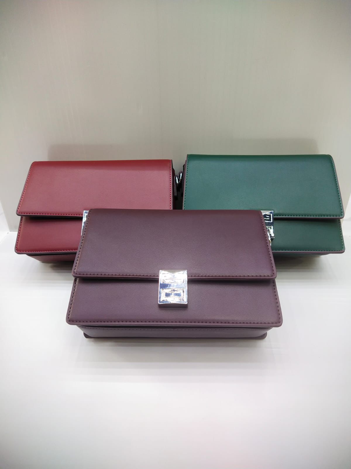 GIVENCHY – Premium Clutch with Long Belt (Red)