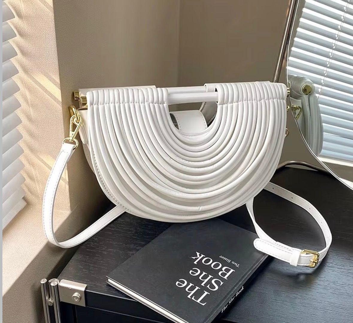 Bottega Veneta Noodle Bag – Premium Quality (White)