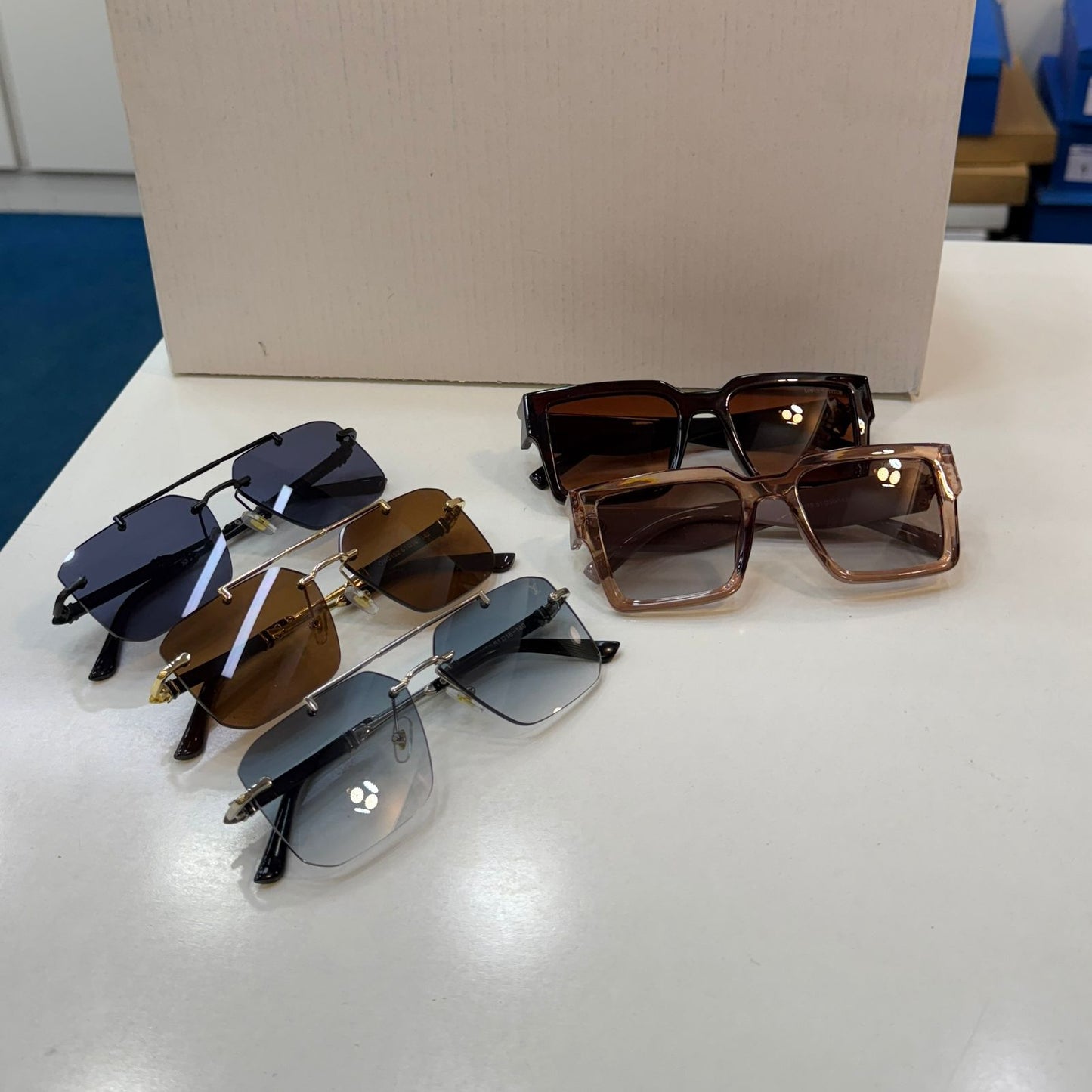 Louis Vuitton Branded Sunglasses – Luxury Unisex with Brand Box Case-9