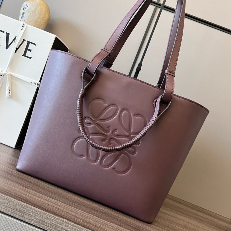 L-O-E-W-E TOTE MASTER SERIES LEATHER – Women Bag (Red)