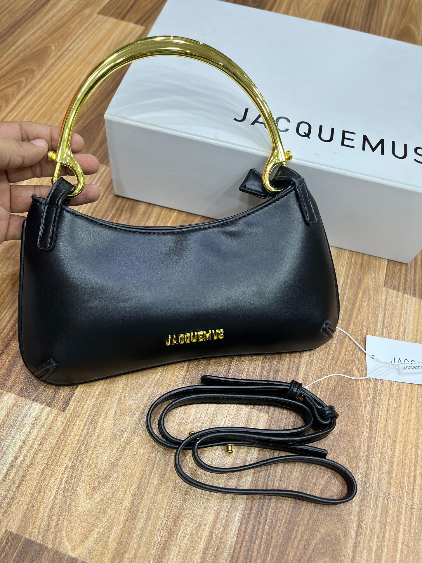 J-A-C-Q-U-E-M-U-S Le Bisou Mousqueton Women Bag – Luxury Edition (Black)