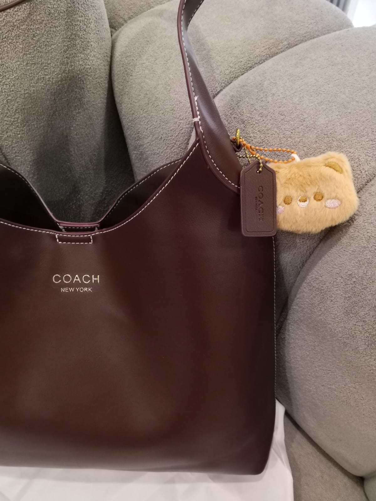 C-O-A-C-H Brooklyn Shoulder Bag – Premium Women Bag (Dark Chocolate Brown)