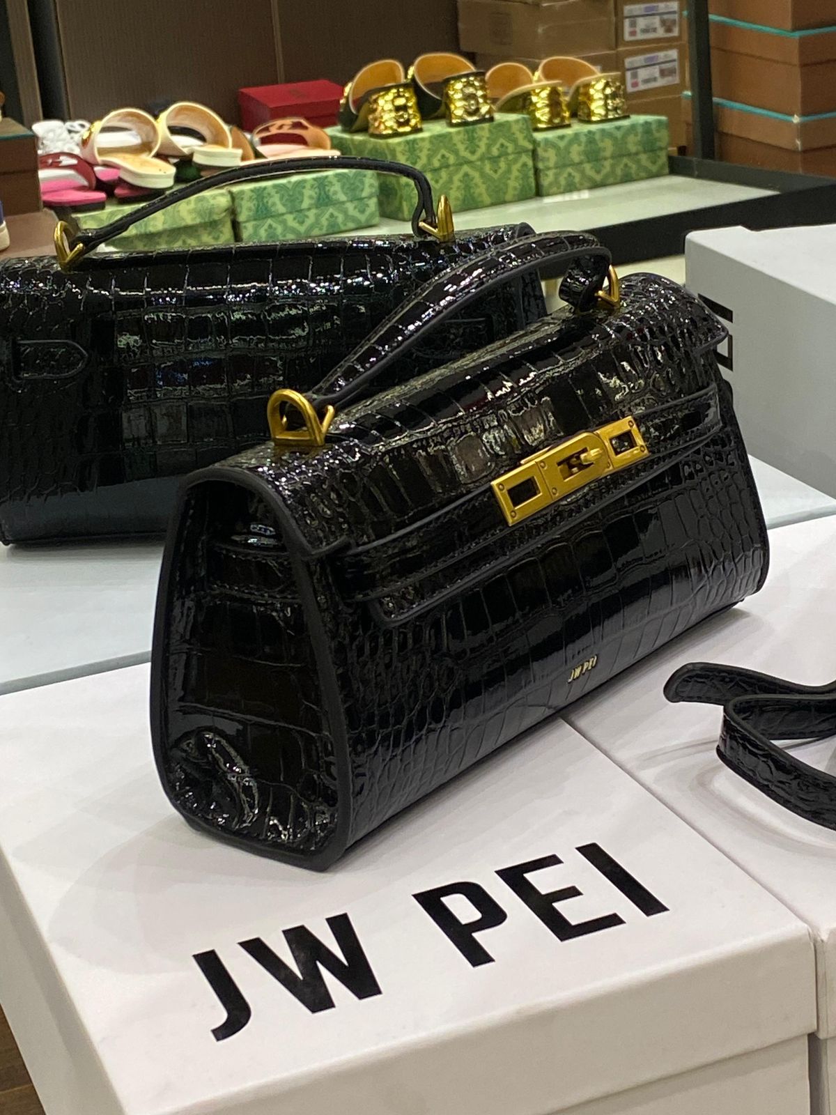 J-W P-E-I Noor Top Handle Bag – Modern Luxe Women Bag (Black)