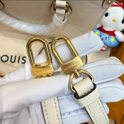 L-O-U-I-S V-U-I-T-T-O-N OnTheGo Handbag with Pouch – 2PC Luxe Women Bag Set (White)