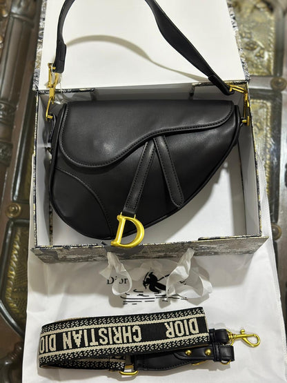 Dior Saddle Women's Bag - Premium Quality - Embroidered Strap (Black)