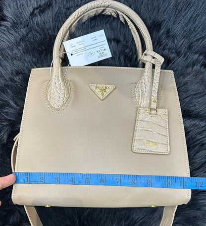 Premium Quality Prada Handbag (black)