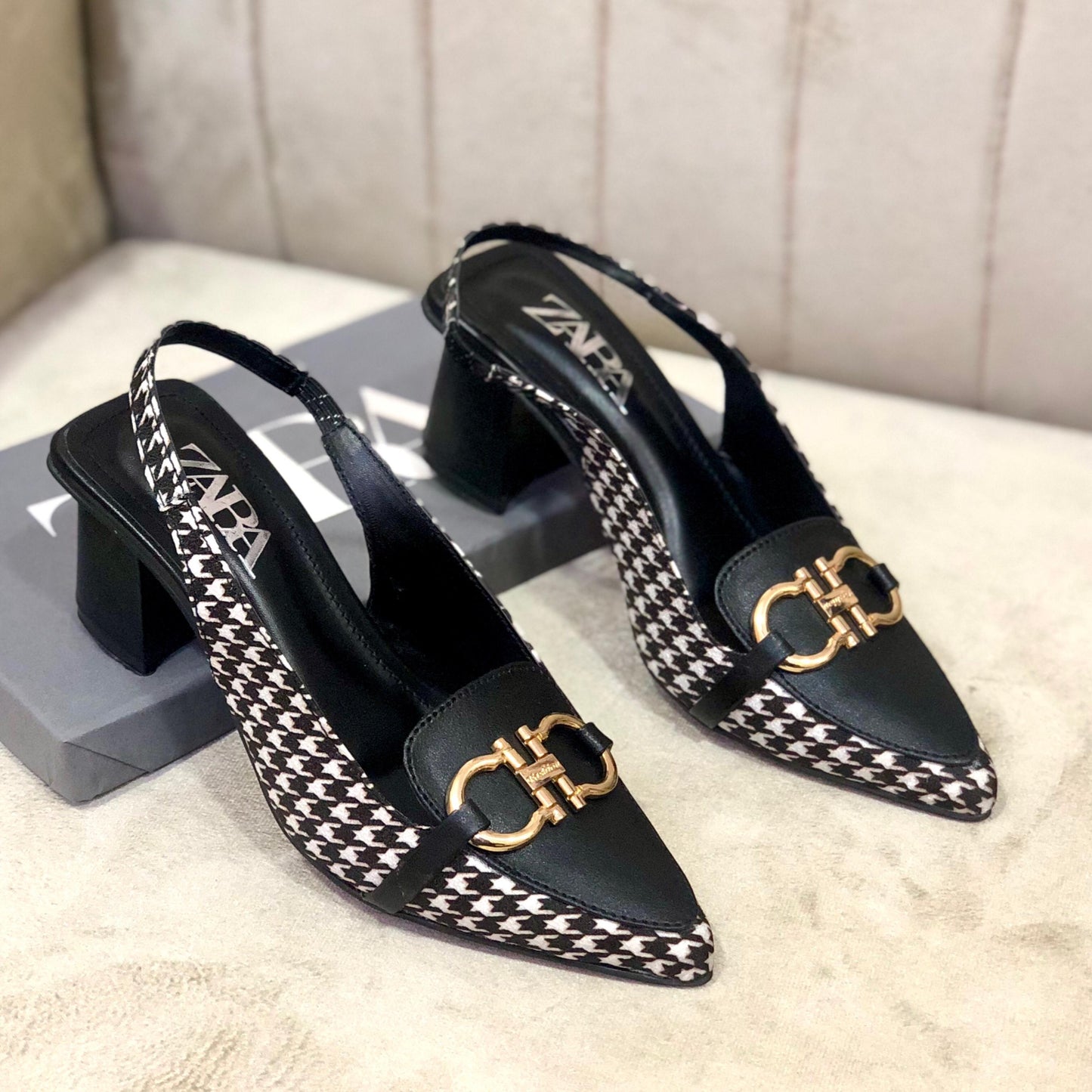 Zara Check Block Heel - Stylish Women’s Footwear  (Black)