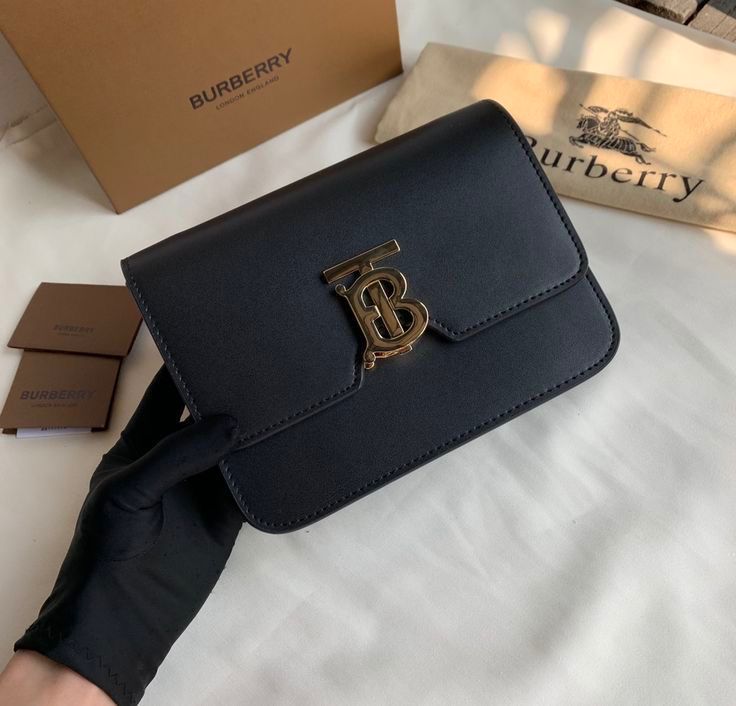 BURBERRY Master Quality Bag (Black)