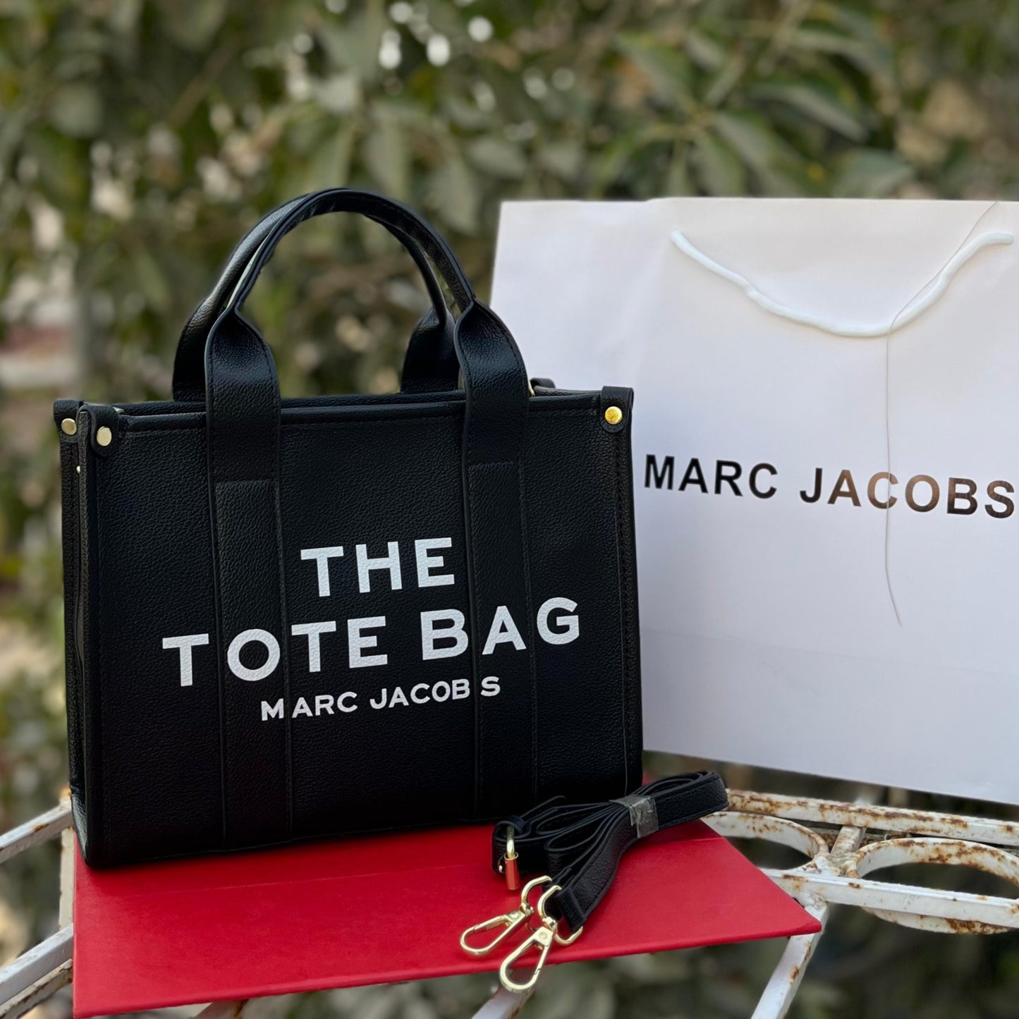Marc Jacobs Handbag – Premium Quality (Black)