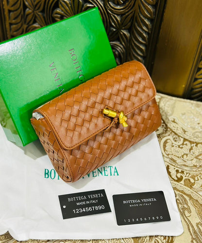 Bottega Veneta Woven Andiamo Crossbody Bag – Premium Quality (Brown)