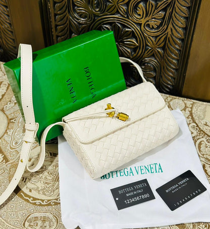 Bottega Veneta Woven Andiamo Crossbody Bag – Premium Quality (White)
