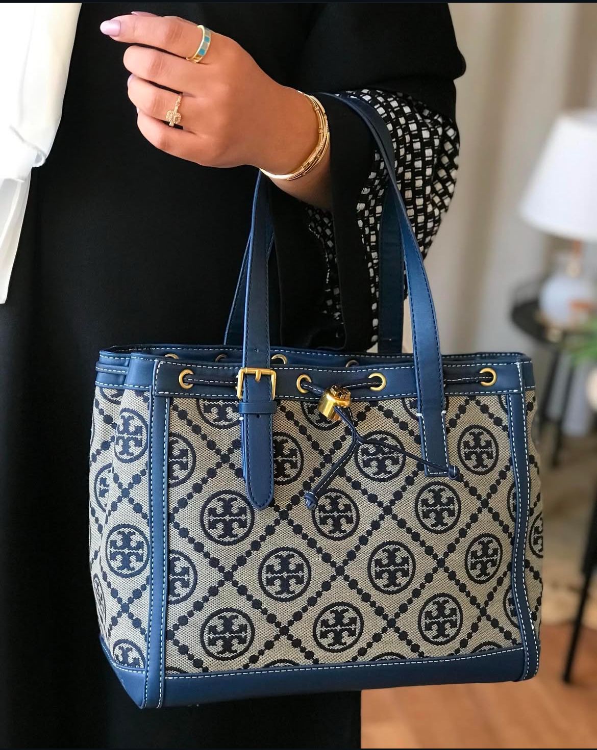 Tory Burch Women Handbag – Master Quality (Blue)