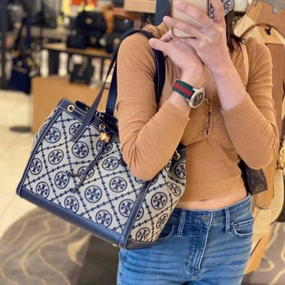 Tory Burch Women Handbag – Master Quality (Blue)