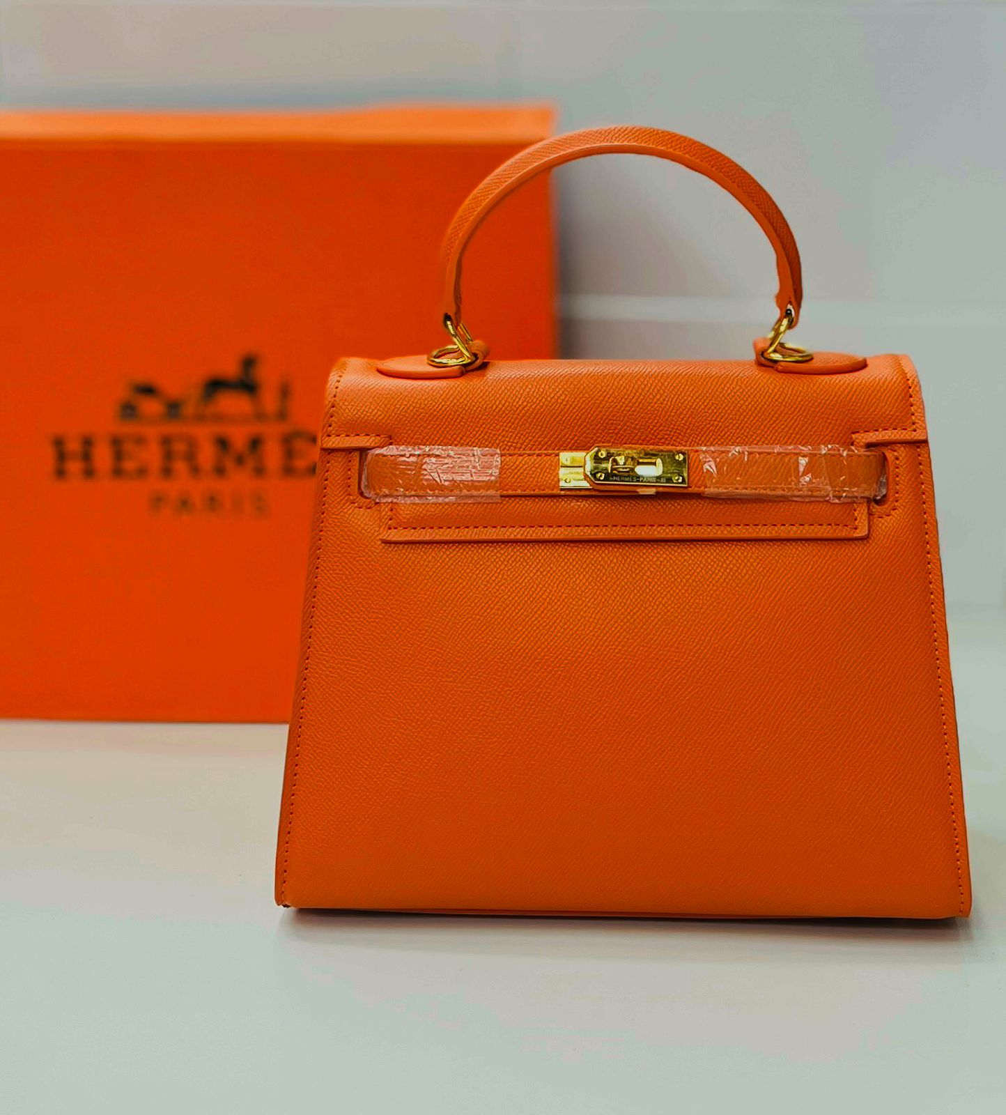 HERMÈS Medium Size Women Bag – Premium Quality (Orange)