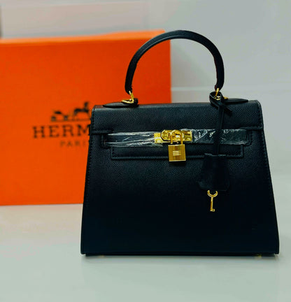 HERMÈS Medium Size Women Bag – Premium Quality (Black)