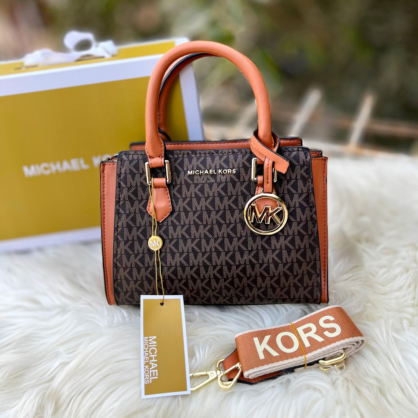 Michael Kors Women Bag – Master Quality (Brown)
