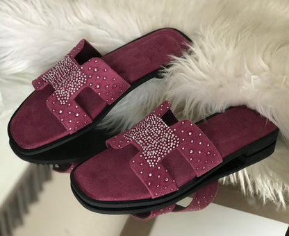 HERMÈS Women Slippers – Timeless Luxury & Comfort (Red/Silver)