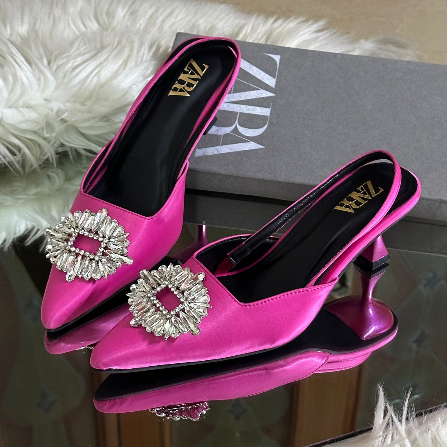 ZARA Women Kitty Heel – Elegant & Stylish (Pink)