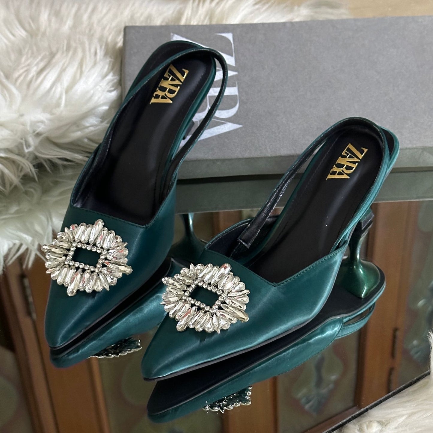 ZARA Women Kitty Heel – Elegant & Stylish (Green)