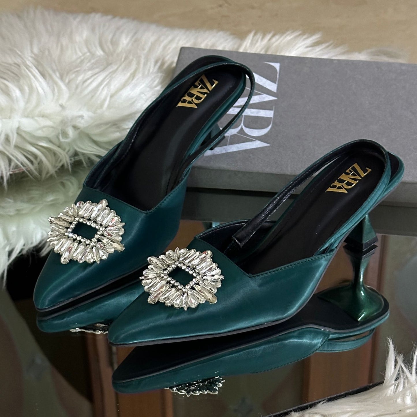 ZARA Women Kitty Heel – Elegant & Stylish (Green)
