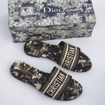 Christian Dior Women Flat Slippers – Elegant & Comfortable (Black)