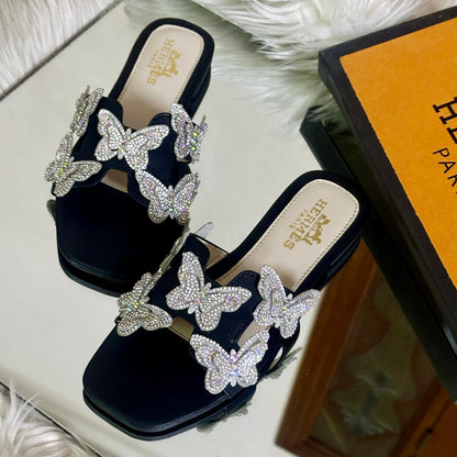 HERMÈS — Women's Slippers in 4 Stunning Colours (Cream)