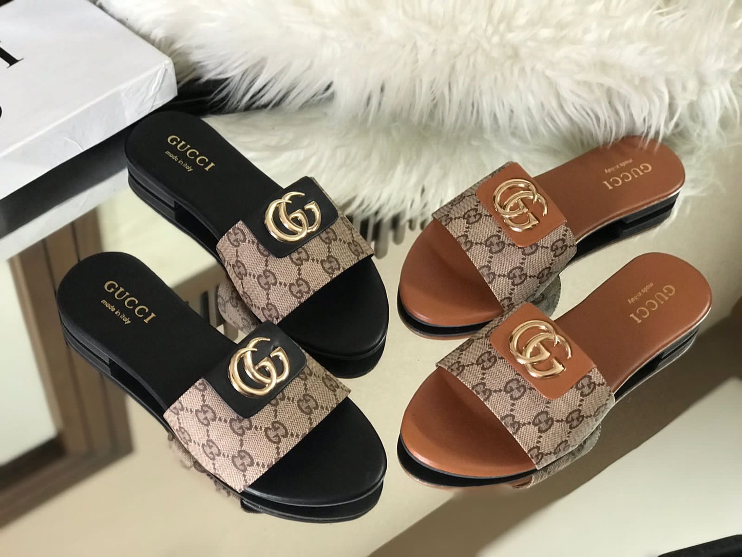 GUCCI — Women's Flat Slippers (With Brand Box) (Beige - Black)