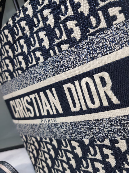 DIOR — Hat Basket Bag (Adjustable Strap | 36×23×11 cm | With Dust Bag) (Black)