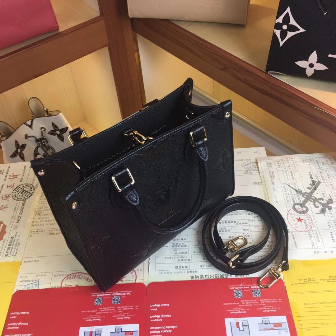 Louis Vuitton OnTheGo PM – Black Edition