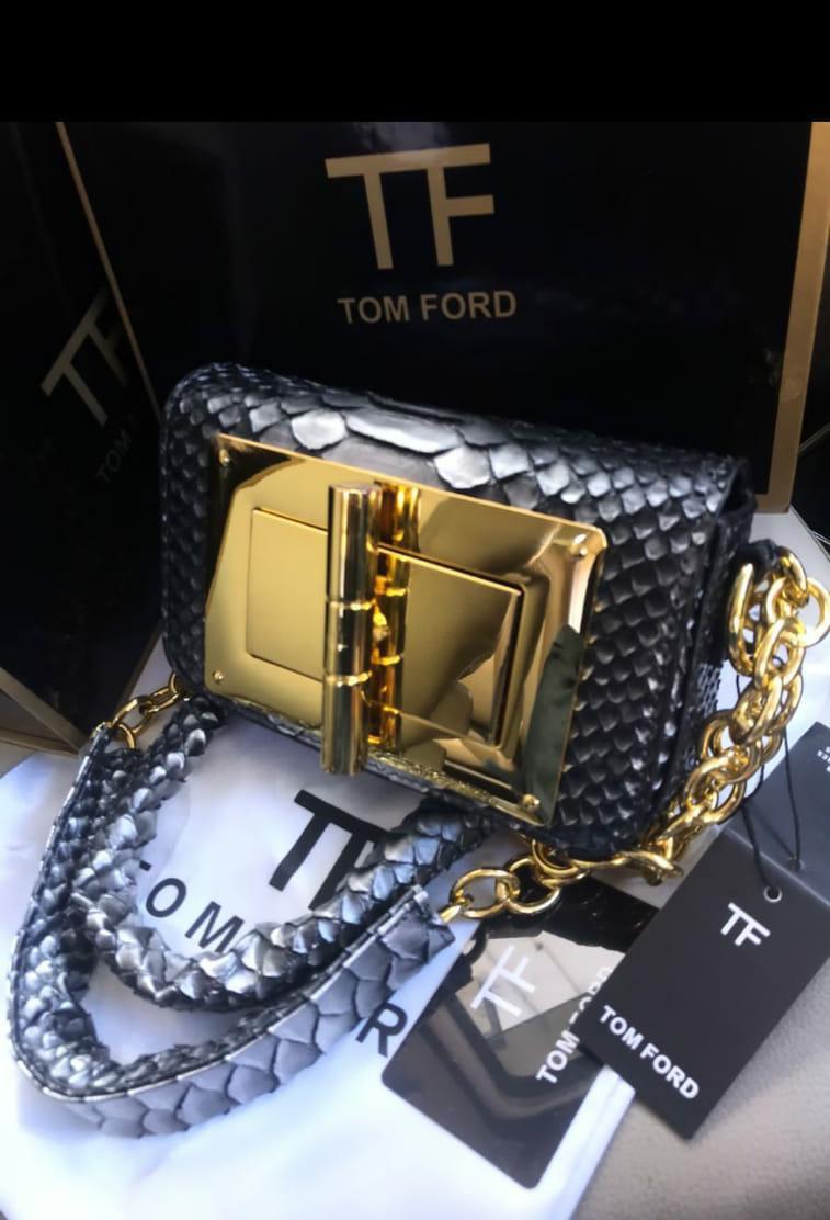T-O-M F-O-R-D Natalia-Inspired Chain Shoulder Women Bag – Luxe Statement Edition (Black)