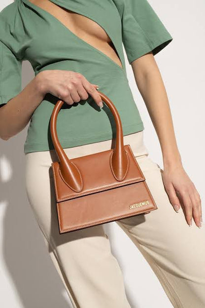 J-A-C-Q-U-E-M-U-S Le Grand Chiquito Tote – Luxe Mini Statement Women Bag (Brown-2)