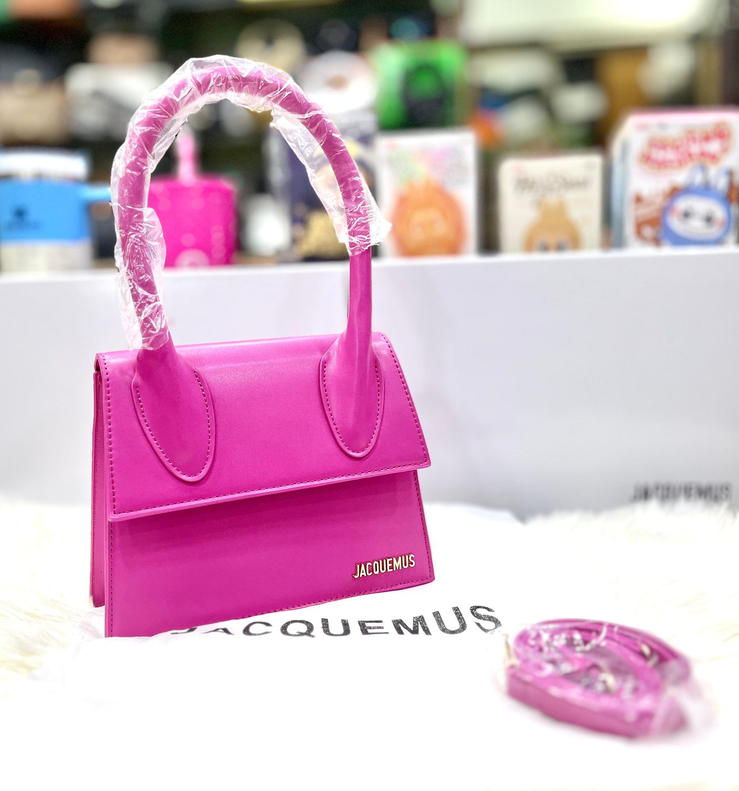 J-A-C-Q-U-E-M-U-S Le Grand Chiquito Tote – Luxe Mini Statement Women Bag (Pink)