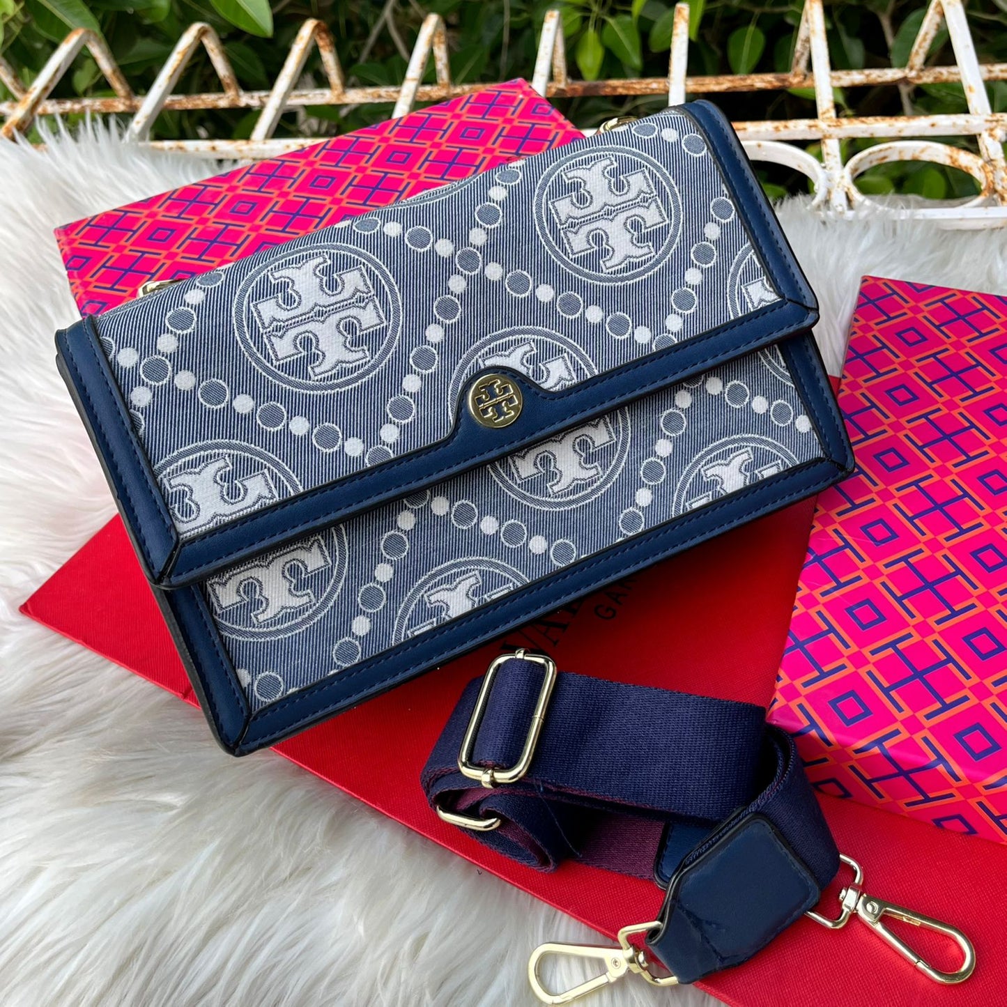 TORY BURCH – Cross Shoulder Women Bag (Blue)