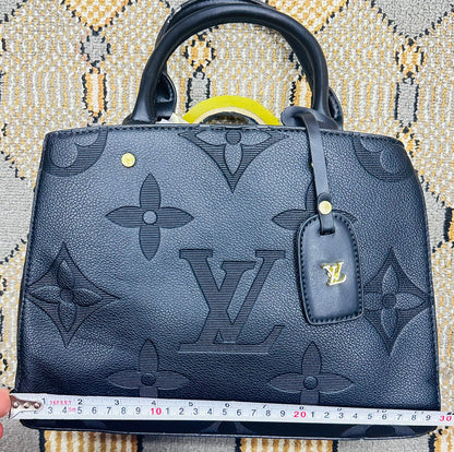 Louis Vuitton Women Bag – Soft, Premium & Elegant (White/Brown)