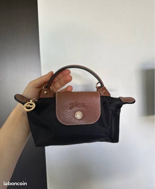 LONGCHAMP Mini Bag – Chic & Compact (Black/Brown)