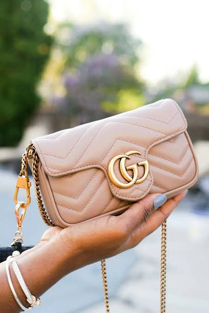 Gucci GG Marmont Mini Bag – Black Matelassé Chevron Leather(Pink)