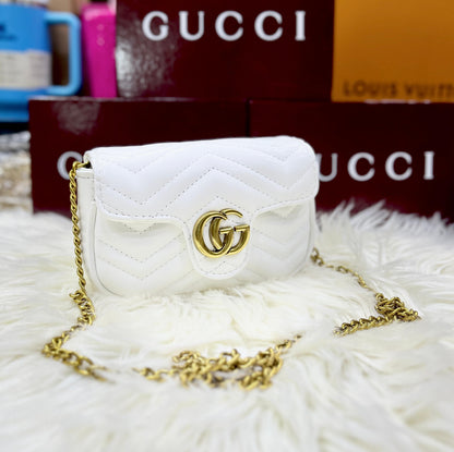 Gucci GG Marmont Mini Bag – Black Matelassé Chevron Leather(White)