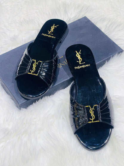 NEW ARRIVAL – YSL Yves Saint Laurent Women Flat (Black)