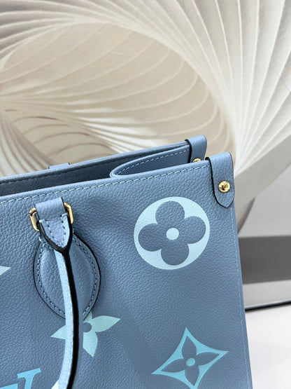 LOUIS VUITTON OnTheGo MM – Women Bag (Monogram Canvas)