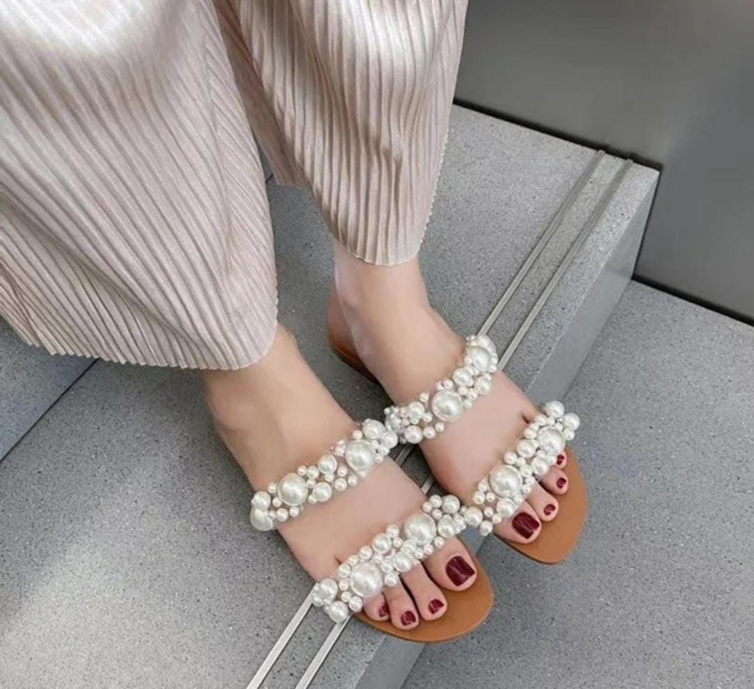 ZARA Women Slippers – With Brand Box (White/Brown)