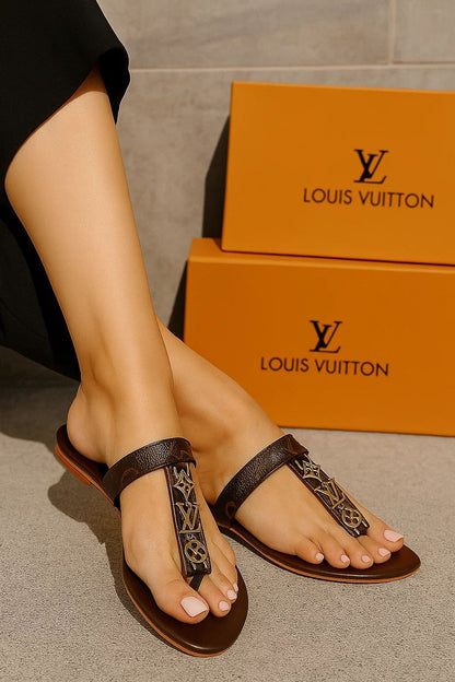 Louis Vuitton Flat Slippers – Premium Comfort & Style (Chocolate)