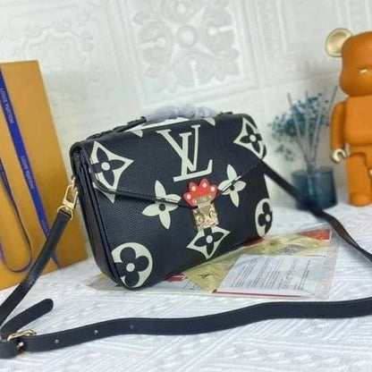 LOUIS VUITTON – Luxury Leather Women Bag (Black)
