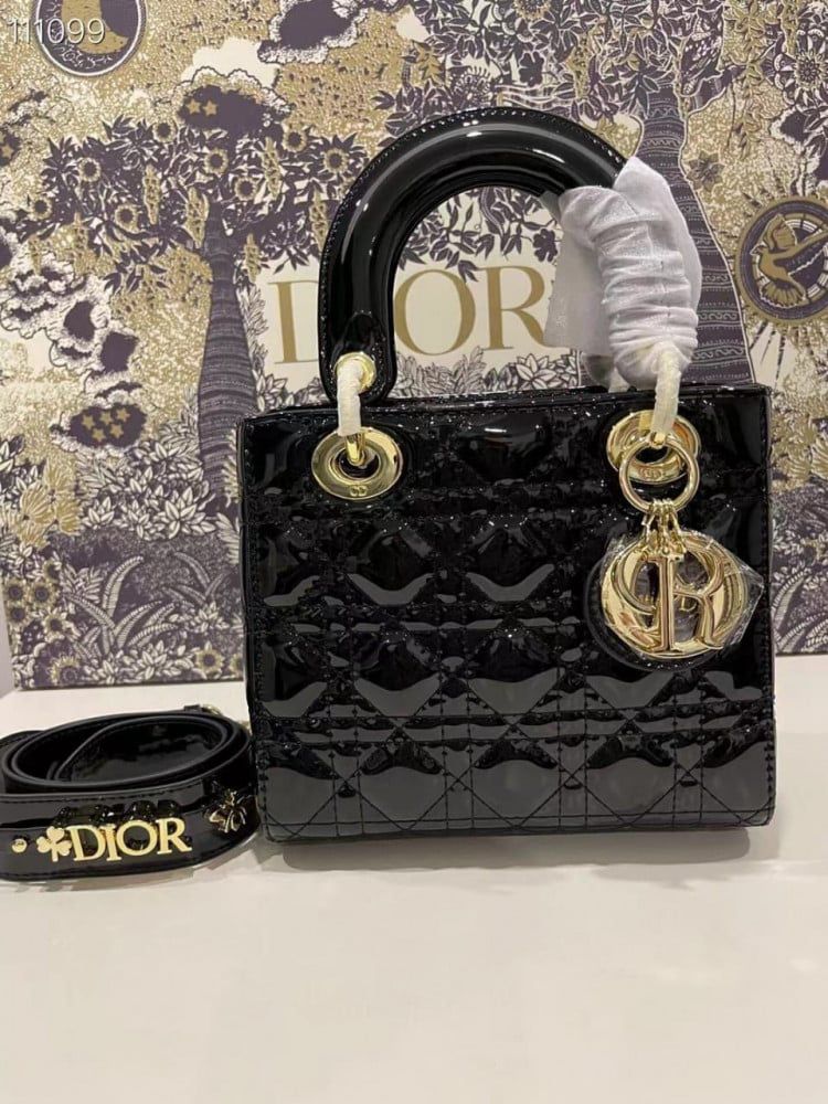 CHRISTIAN DIOR Women Bag – Lady Dior Cannage Patent Leather | Premium Quality (Black)