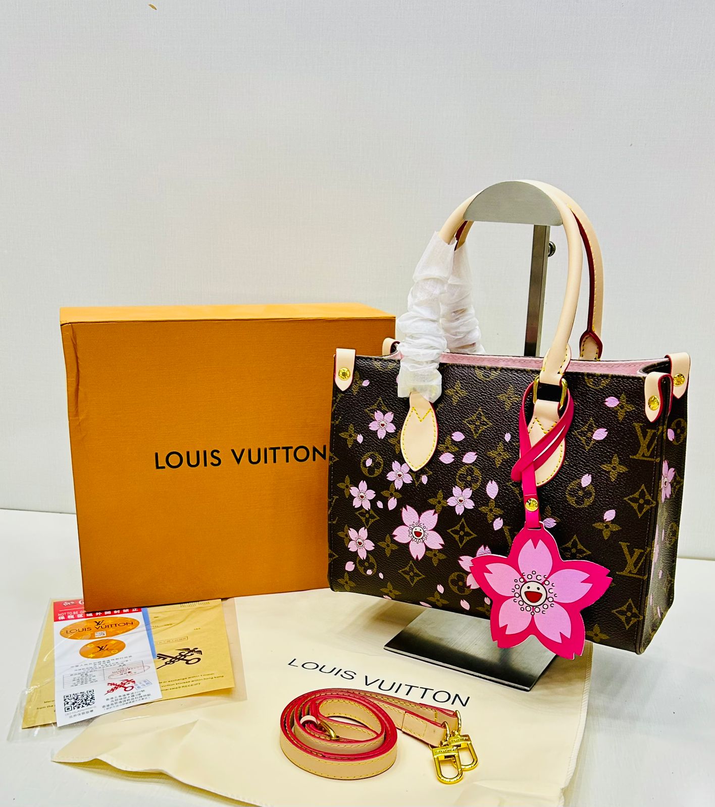 Louis Vuitton Women Bag – AAA Master Quality (Black)