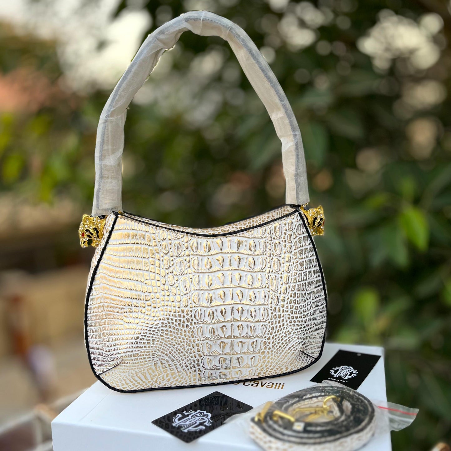 R-O-B-E-R-T-O C-A-V-A-L-L-I Chain Detail Shoulder Women Bag – Elegant Edition