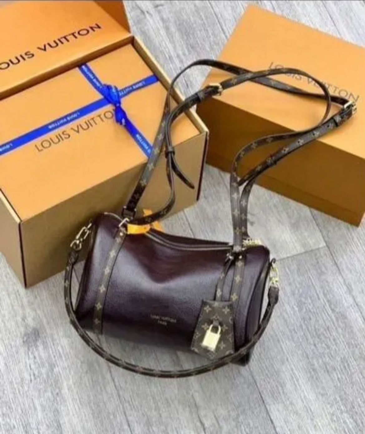 L-O-U-I-S V-U-I-T-T-O-N Express PM Premium Women Bag – Master Quality (Dark Brown)