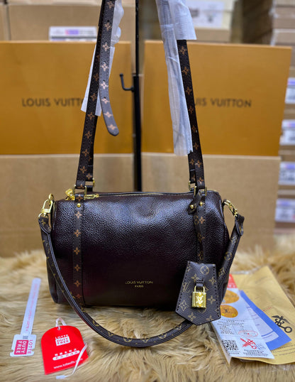 L-O-U-I-S V-U-I-T-T-O-N Express PM Premium Women Bag – Master Quality (Dark Brown)