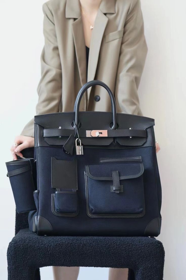 H-E-R-M-È-S Haut à Courroies Rock Women Bag – Premium Edition (Black)