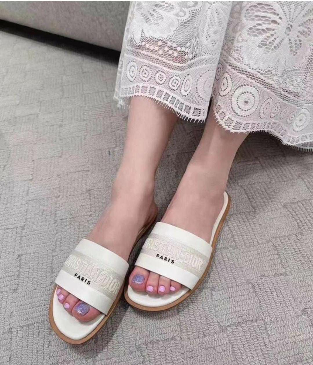 D-I-O-R Flats – Easy & Comfortable Women Footwear | White